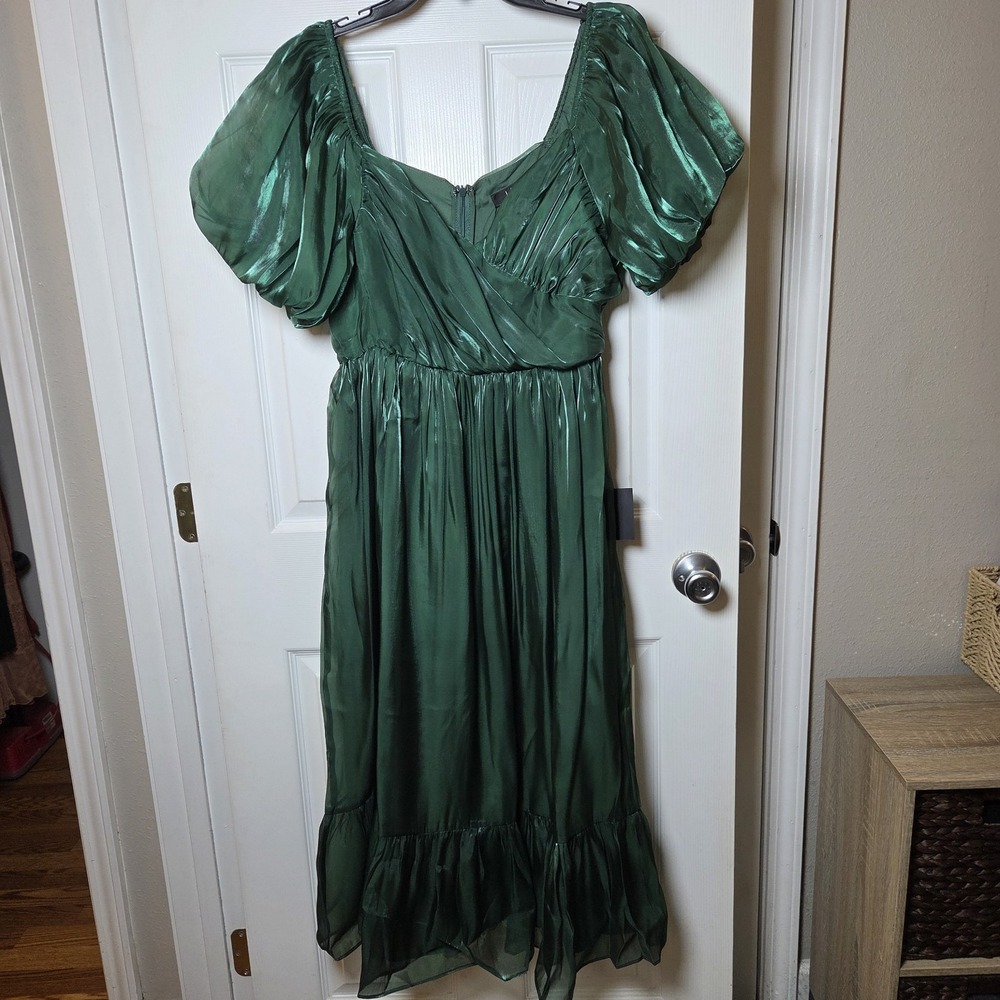 Lulus sz M remarkable sensation emerald green dress NWT puff slv holiday party